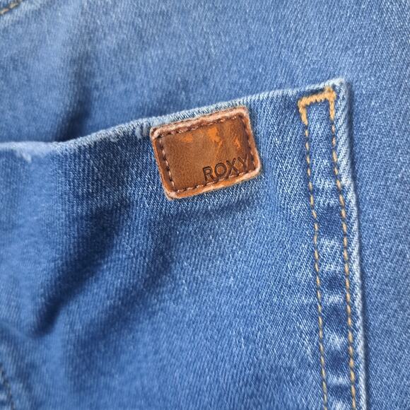 Roxy The Sun Shines Denim High Rise Button Womens Shorts Size 27 Cut off Raw Hem - Picture 5 of 10